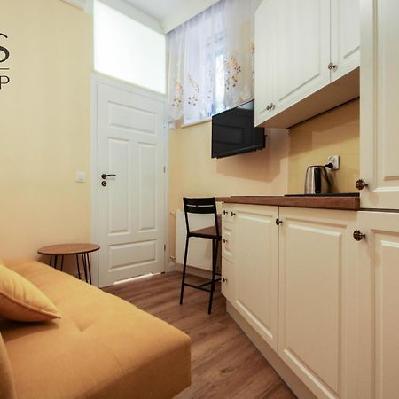 Mini Apartment In The City Centre, Old Town كراكوفيا المظهر الخارجي الصورة